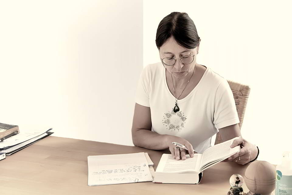 Claudia Nachtsheim in der Praxis